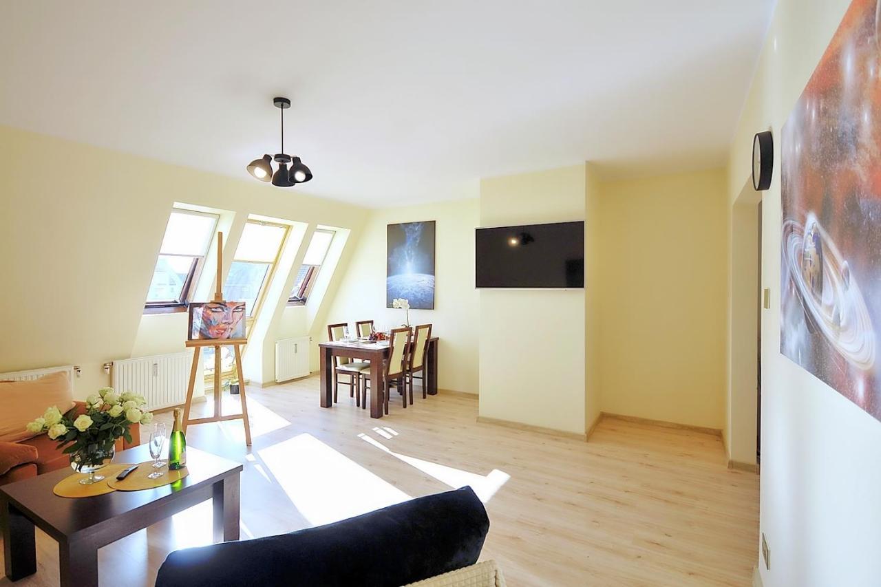 50 M Do Plazy Thobruk Apartamenty Piekna Dama Z Kolobrzegu Dış mekan fotoğraf