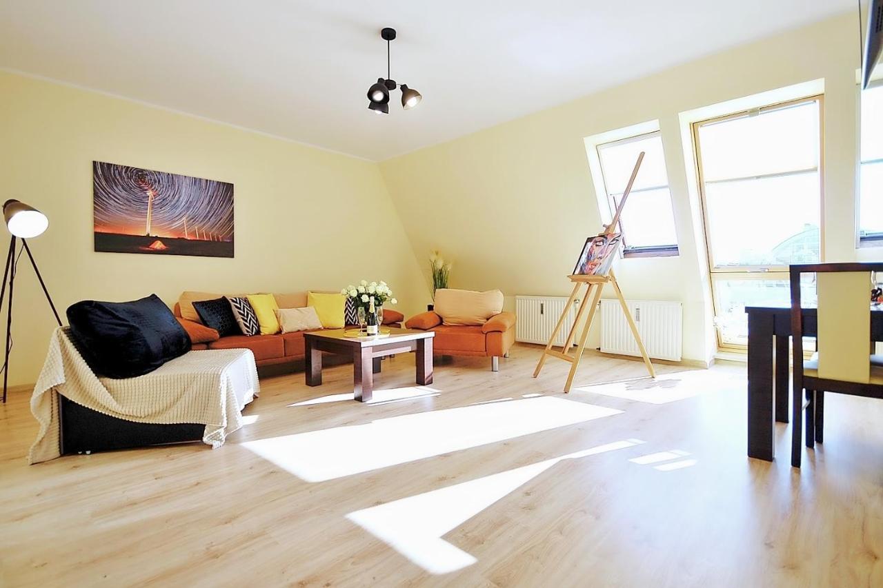 50 M Do Plazy Thobruk Apartamenty Piekna Dama Z Kolobrzegu Dış mekan fotoğraf