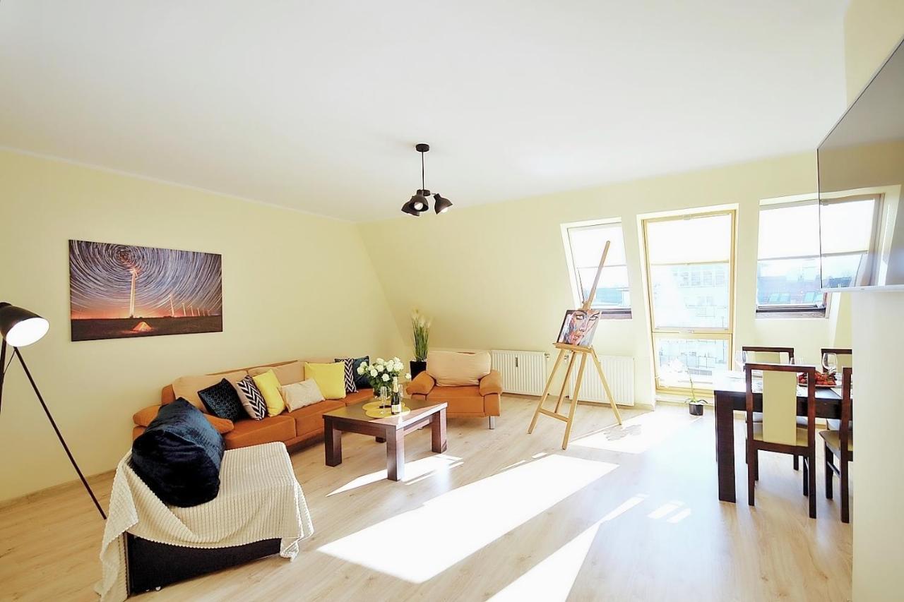 50 M Do Plazy Thobruk Apartamenty Piekna Dama Z Kolobrzegu Dış mekan fotoğraf